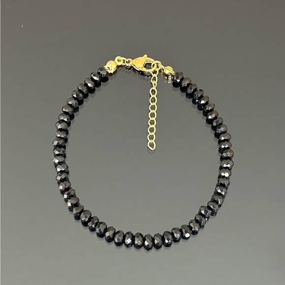 Bracelet black spinel bead, stainless steel gold plated, waterproof jewelry - Picture 4 of 5